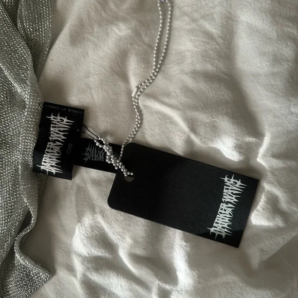 NWT Dolls Kill Darker Wavs Silver METALLIC knit wrap Scarf OS - Picture 2 of 2